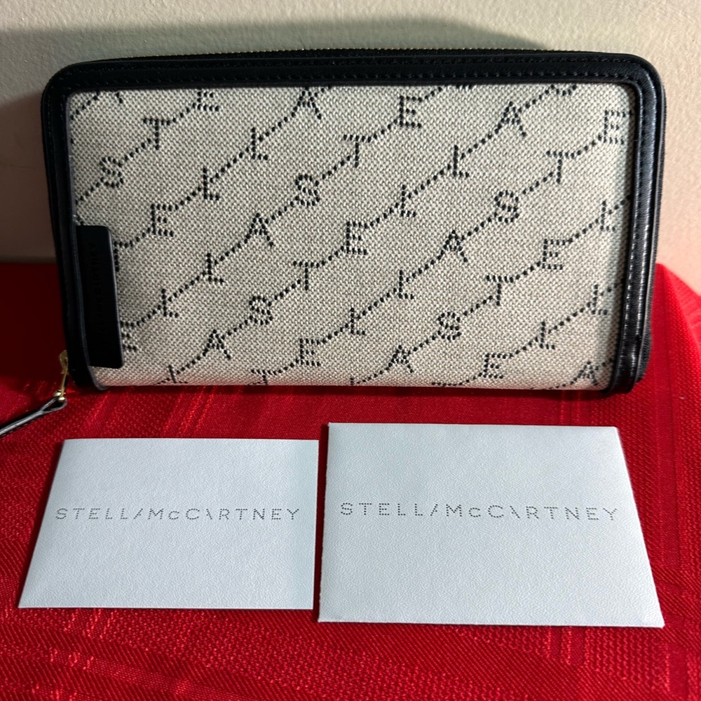 Stella McCartney NWT Cloth Signature Wallet.